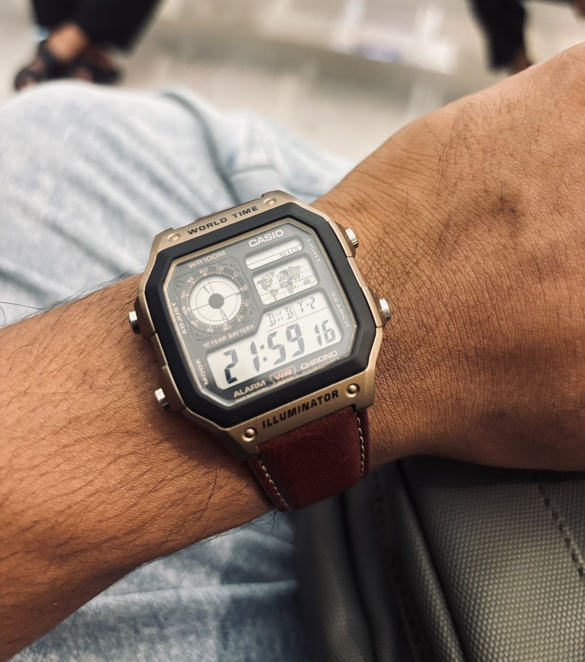 AE-1200